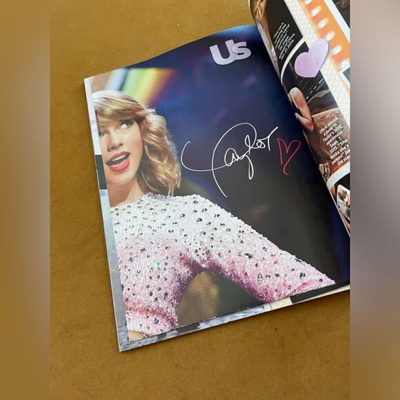 Taylor Swift US Collector’s Edition June 2016 Magazine - Picture 5 of 6
